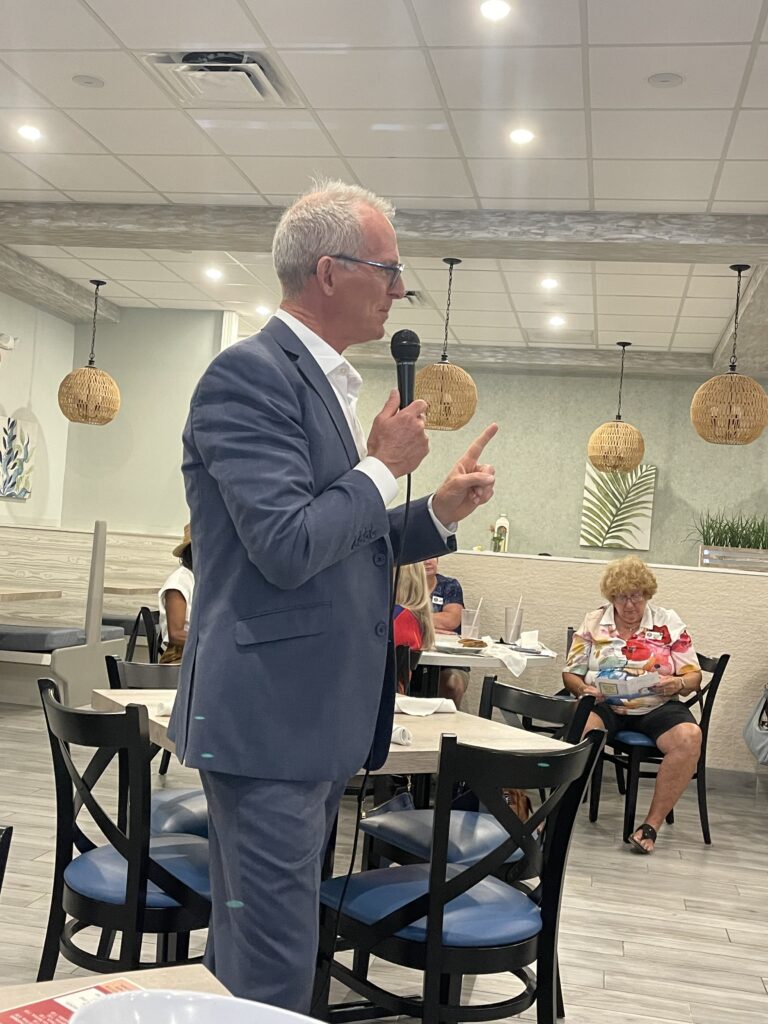 republicEn executive director Bob Inglis speaking to the Kiwanis Club of Stuart, Florida